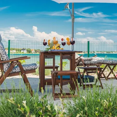 Miri Cherry Villa *