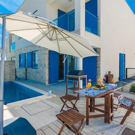 Villa Miri Cherry *