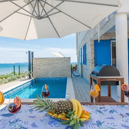 Miri Cherry * Privlaka (Zadar)